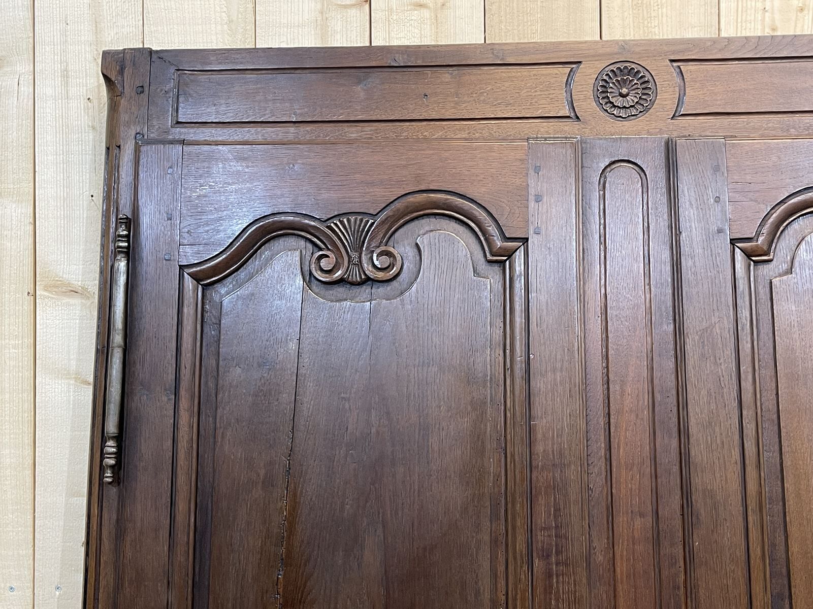 Eighteenth oak cabinet façade