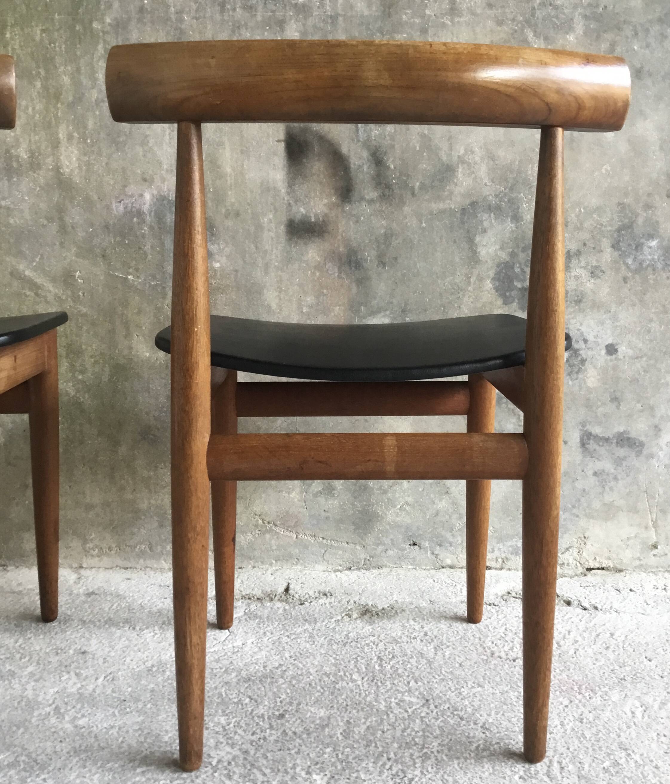 Pair of Scandinavian chairs by Hans Olsen for Frem Rojle - 1960s