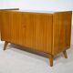 Buffet en noyer des années 1960, style milieu de siècle