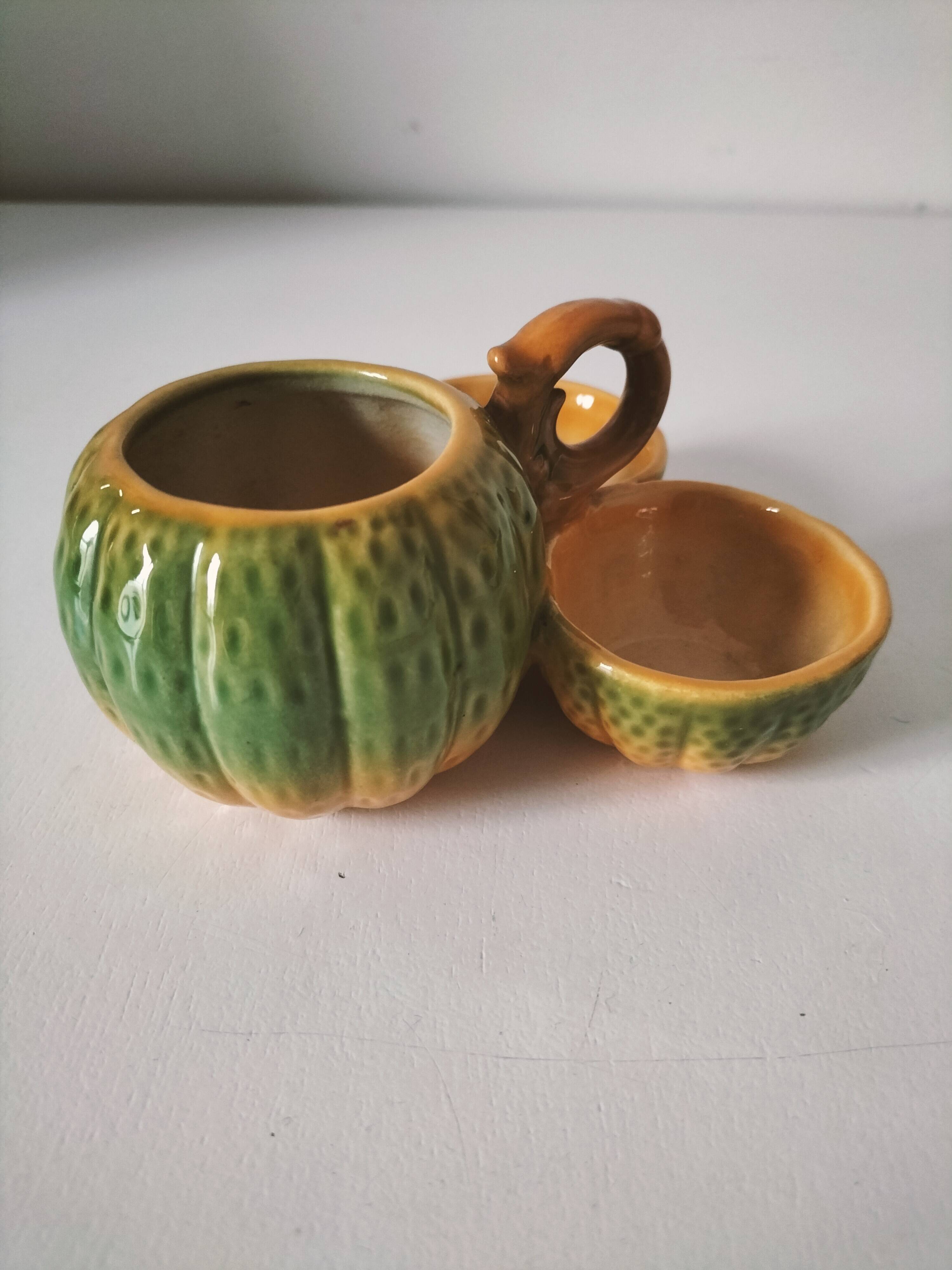 Vintage slipware spice rack