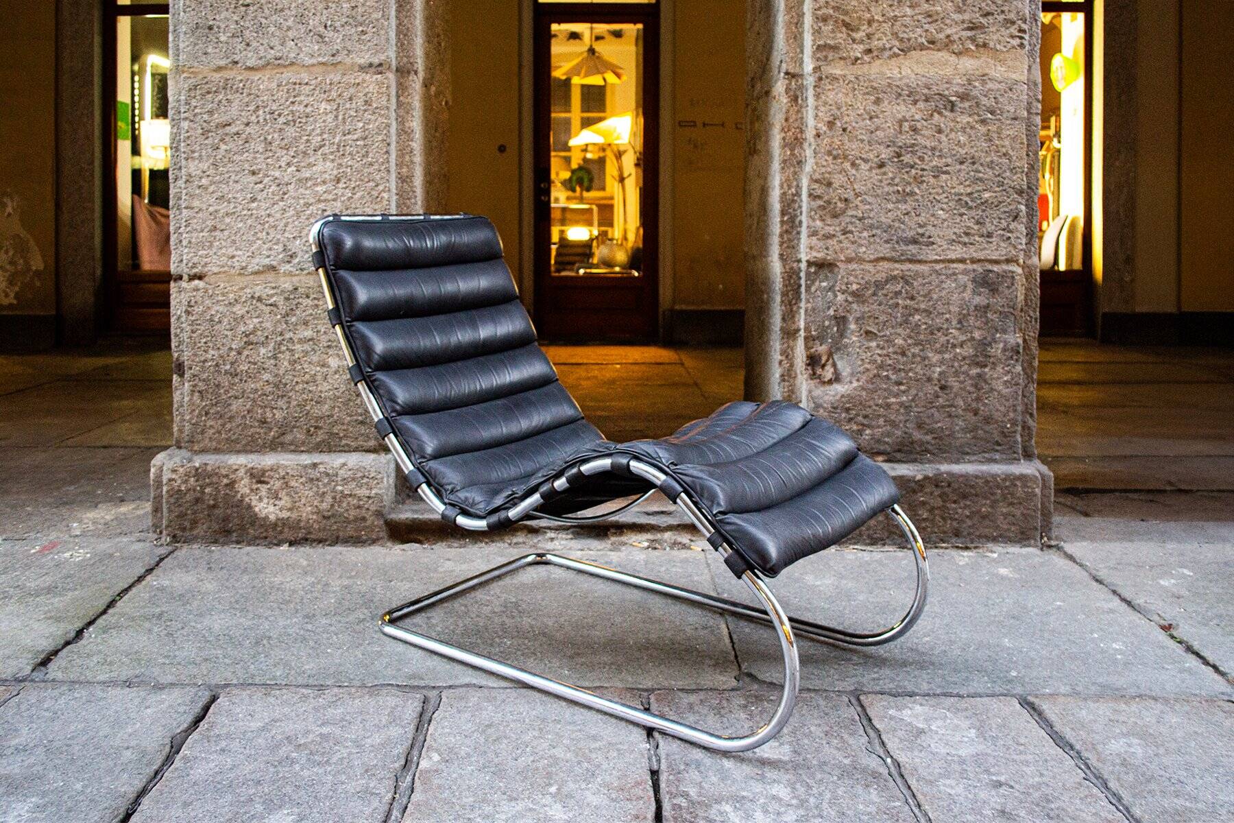 MR chaise longue by Ludwig Mies Van Der Rohe for Knoll, 1980s