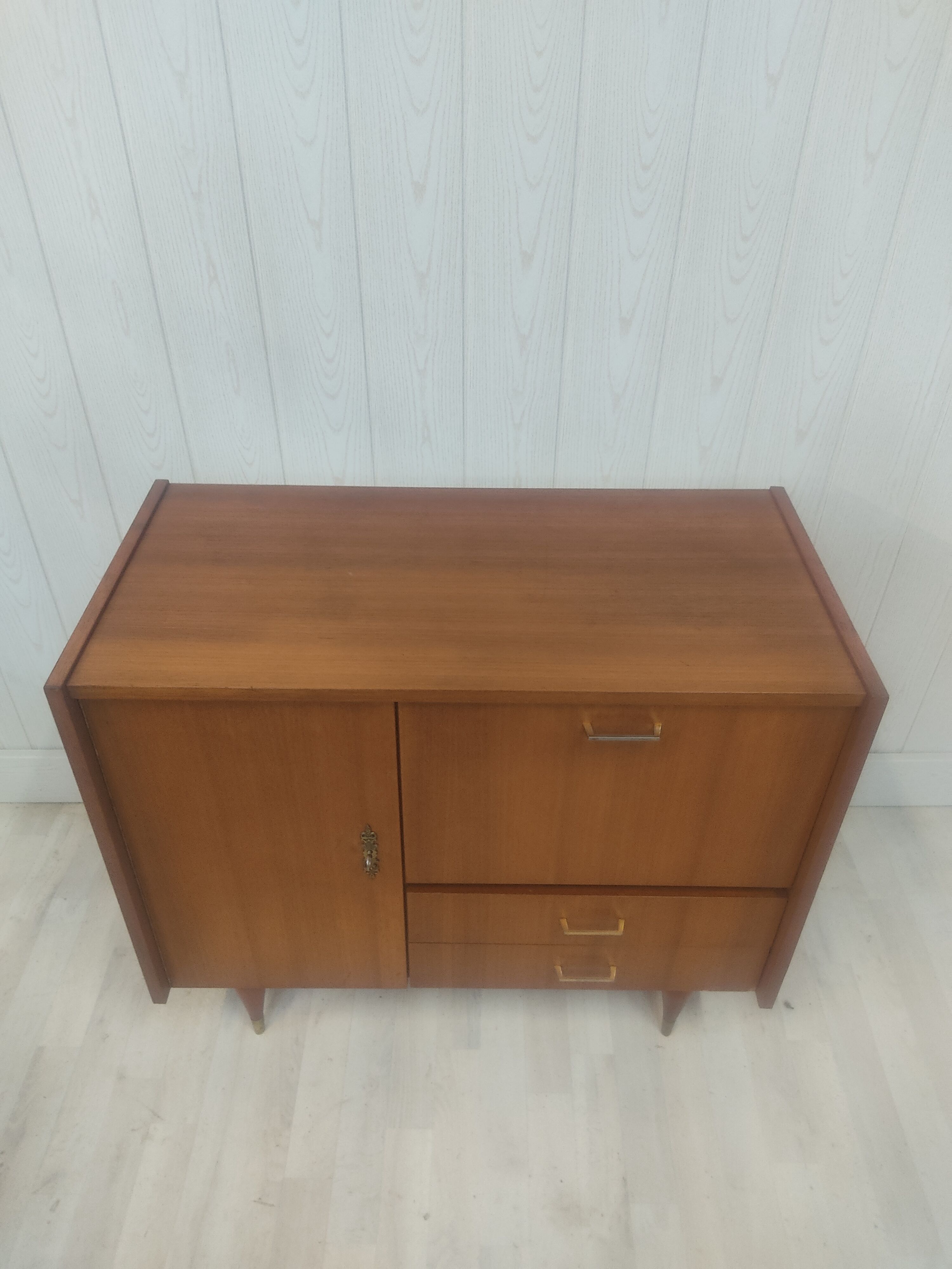 Vintage buffet 60s