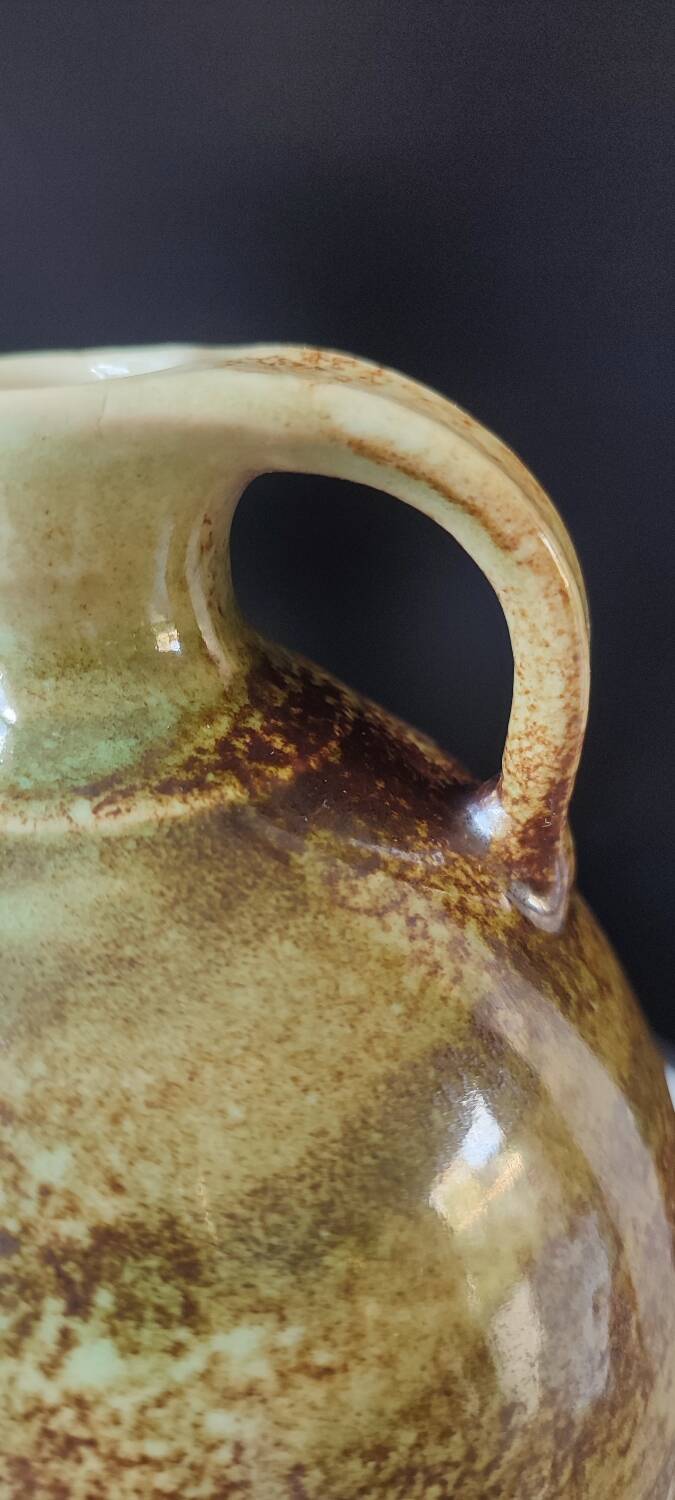 Stoneware pitcher by Matthieu Liévois, Atelier Créamik (Séné, Morbihan)