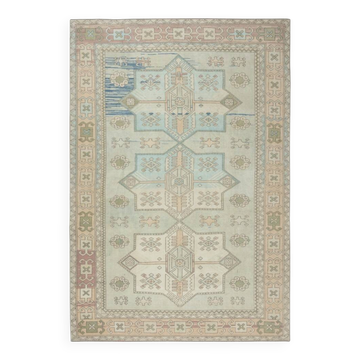 Tapis de grande taille vintage beige unique en son genre. Tapis turc fait à la main.
