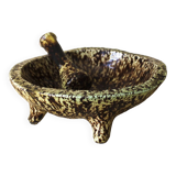 Accolay tripod cup with pestle