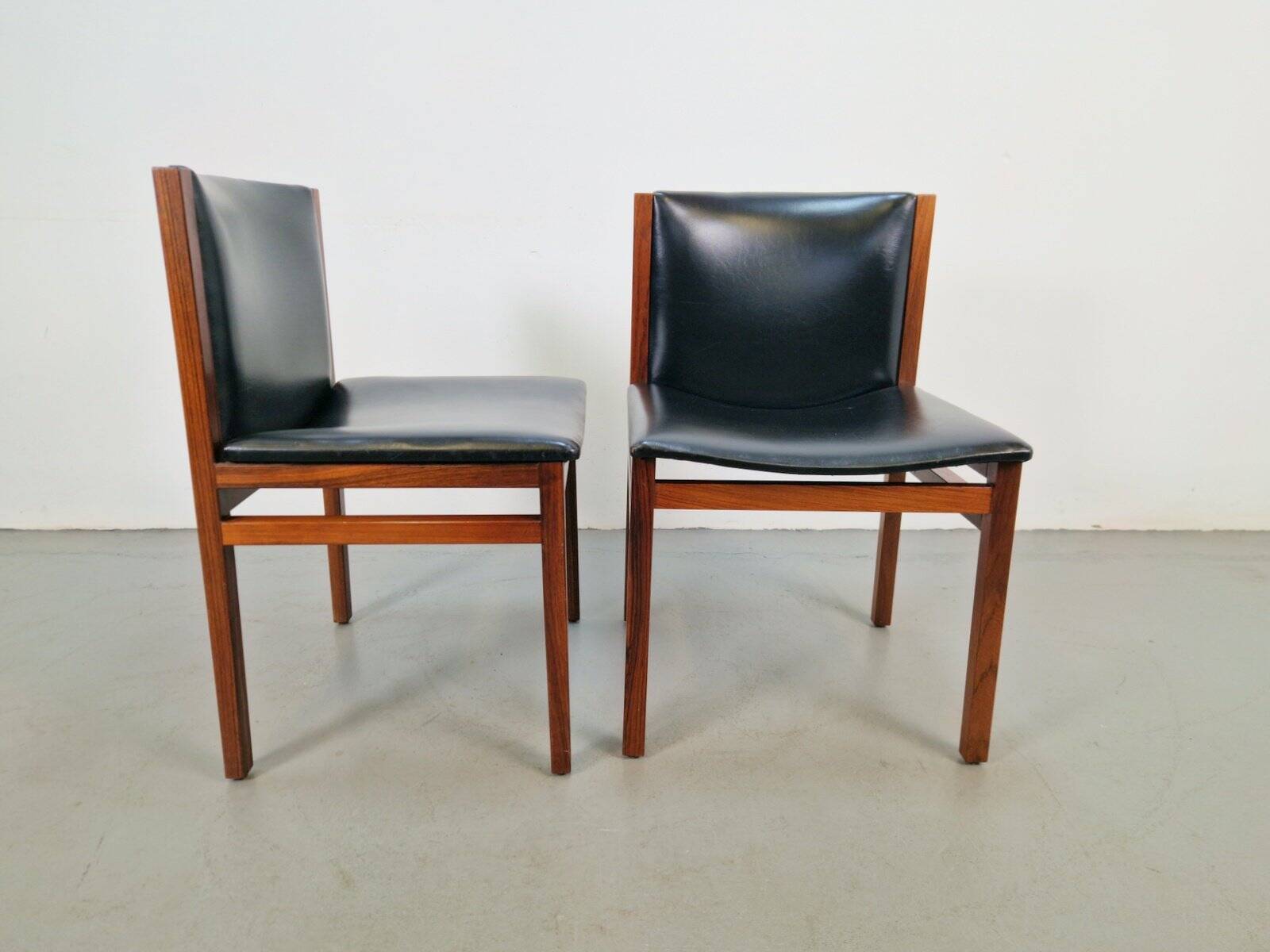 Vintage Rosewood Chairs by Tito Agnoli for La Linéa, Italy, 1960, Set of 2