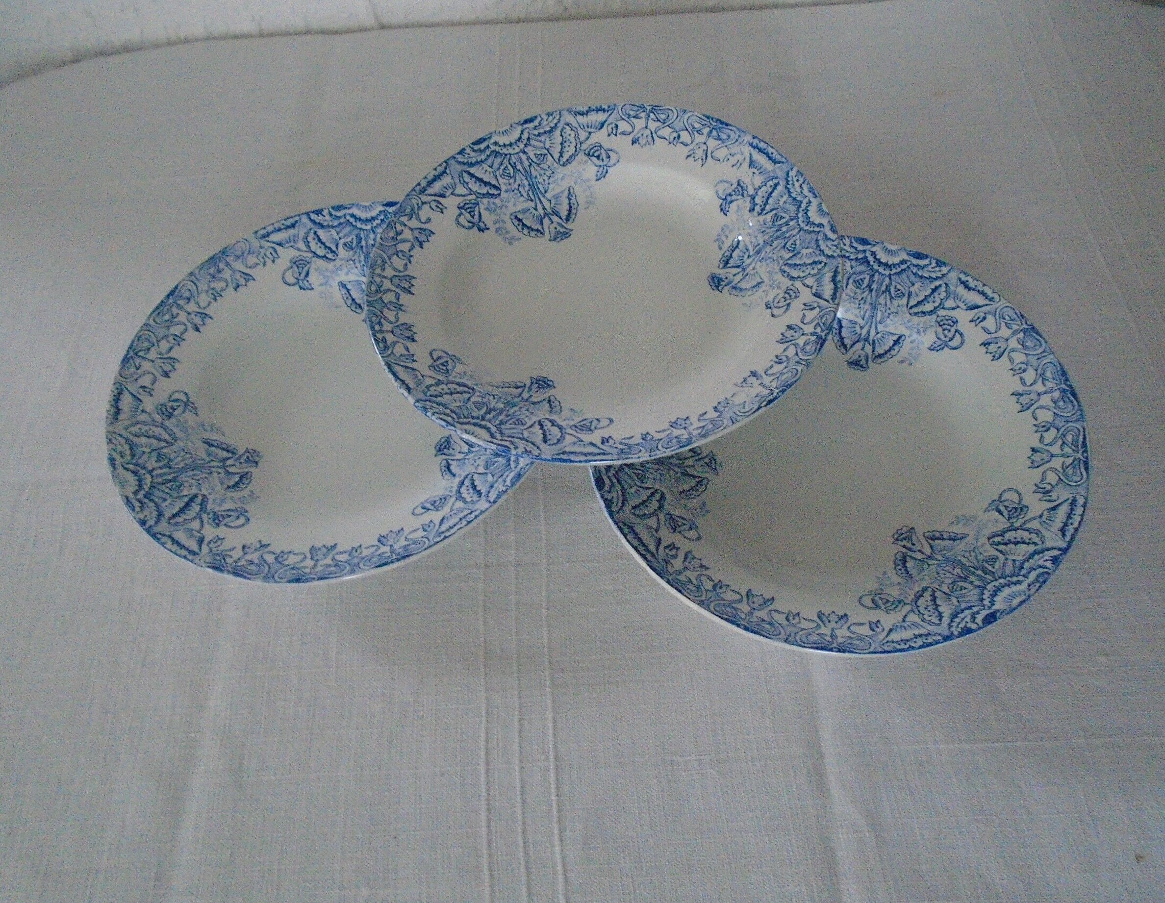 3 Blue Plates Saint Amand Waters decoration Floral faience ancient