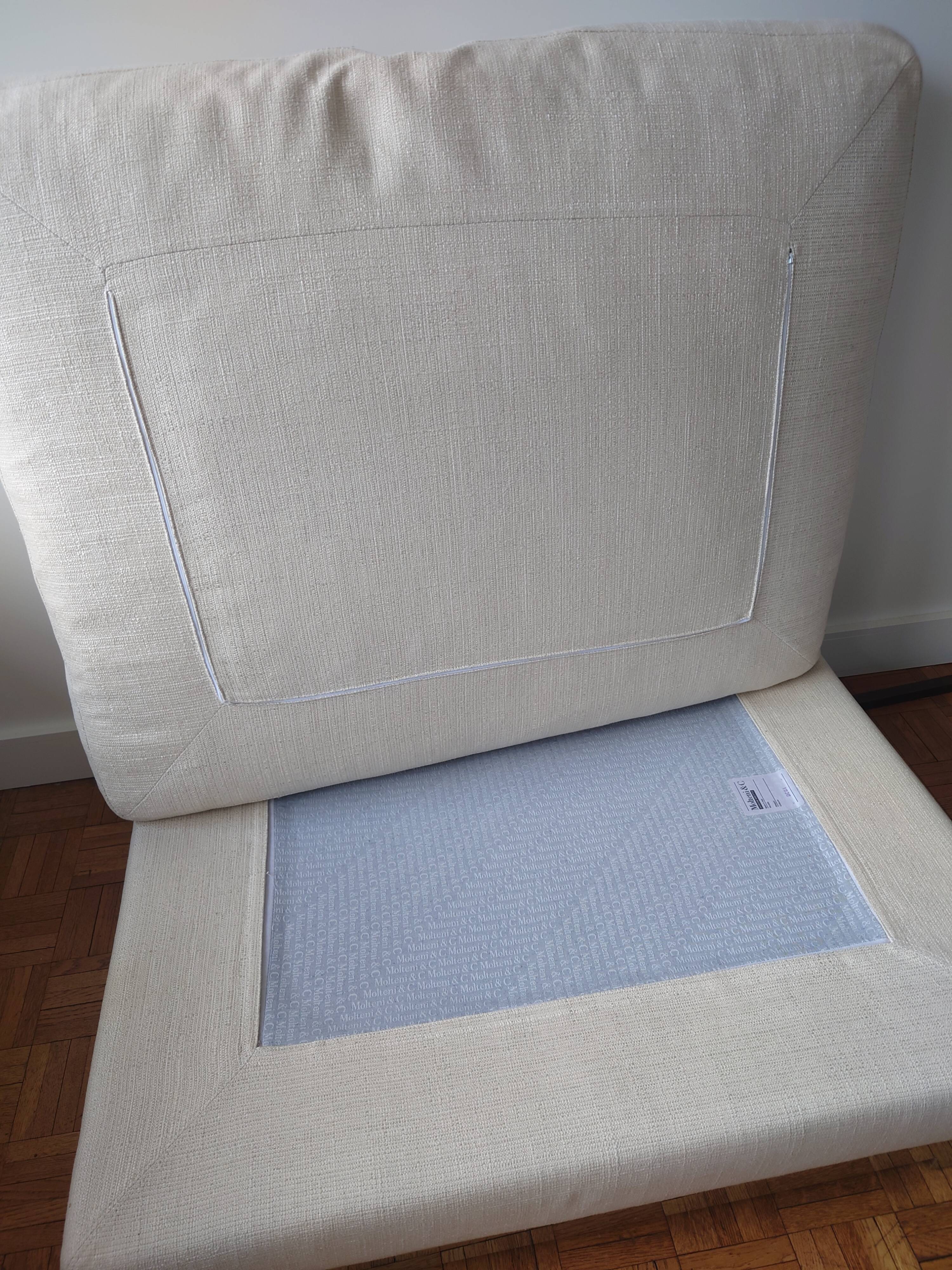 Molteni Reversi Ottoman Pouf