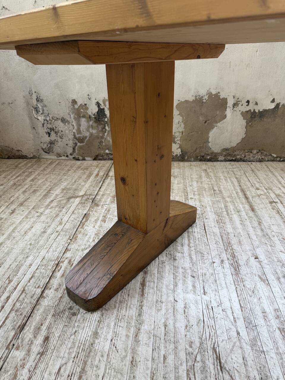 Brutalist pine oval table