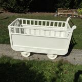 Old baby bed camper 1950 vintage