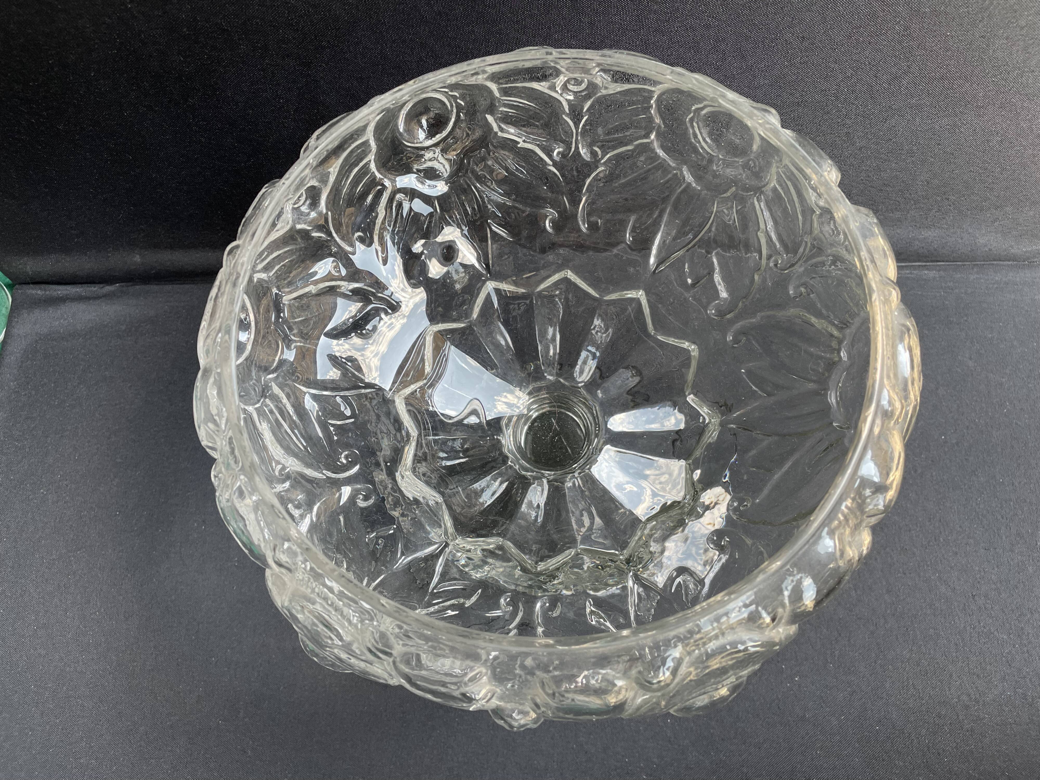 Fruit cup in molded crystal