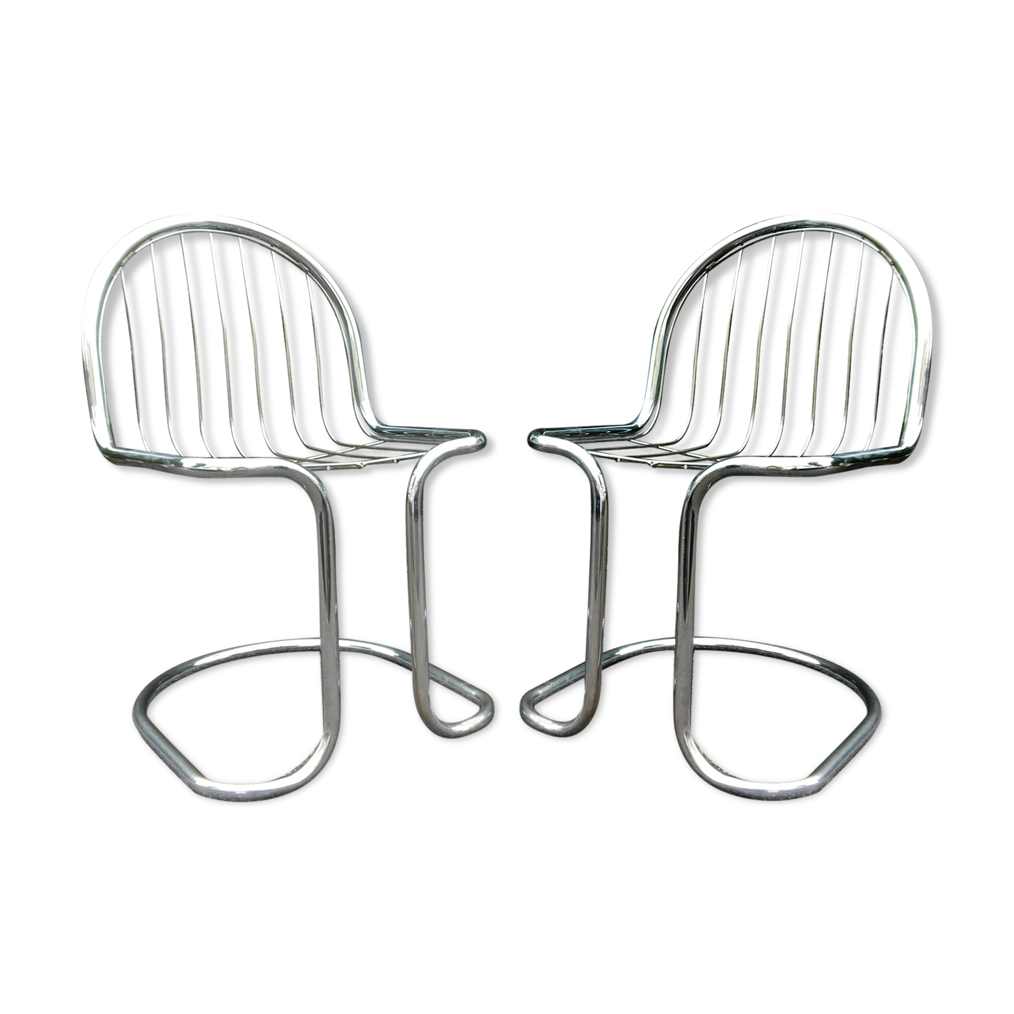 2 chrom -coloured steel chairs from the 70