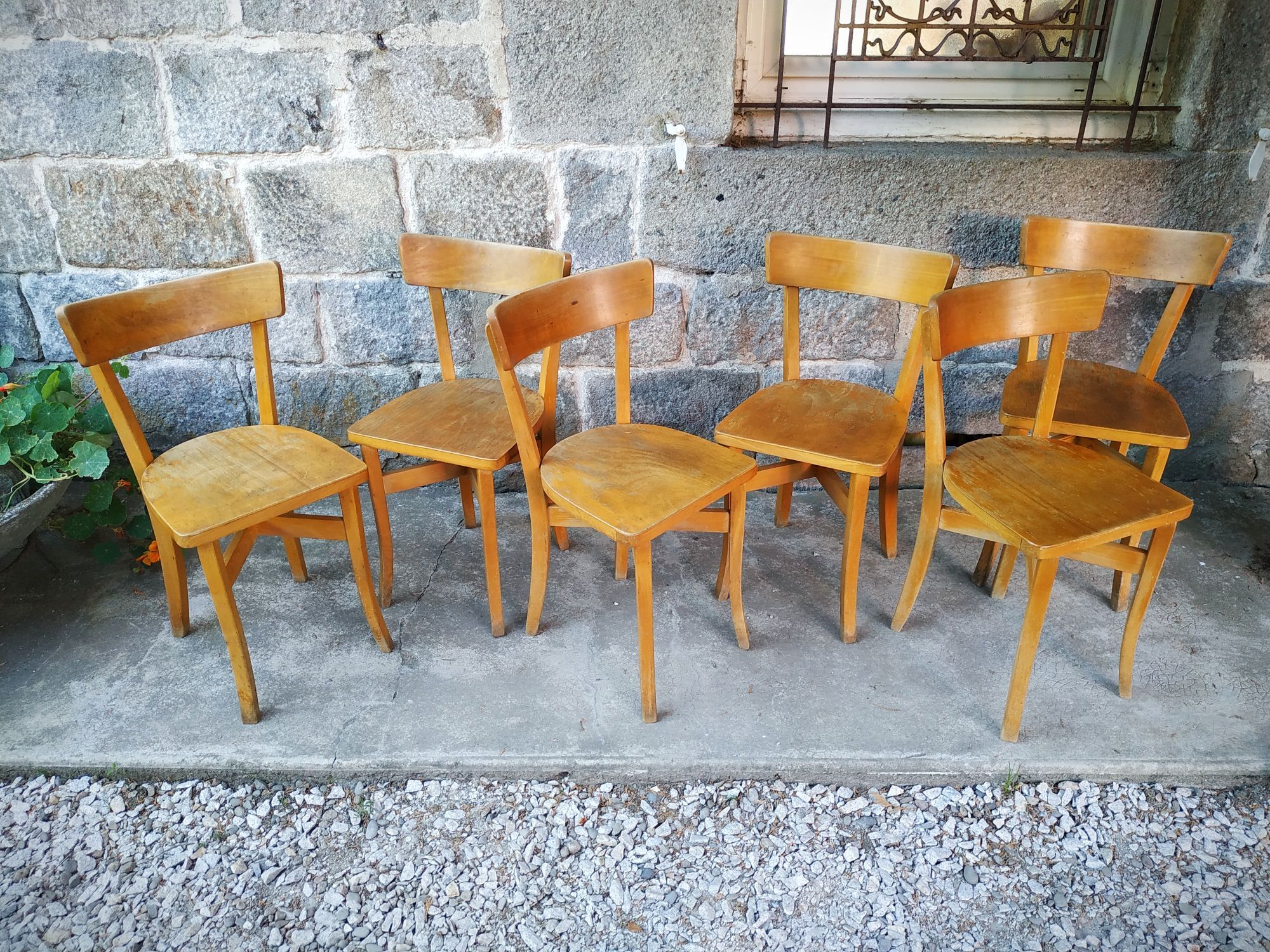 Série de six chaises bistrot Luterma