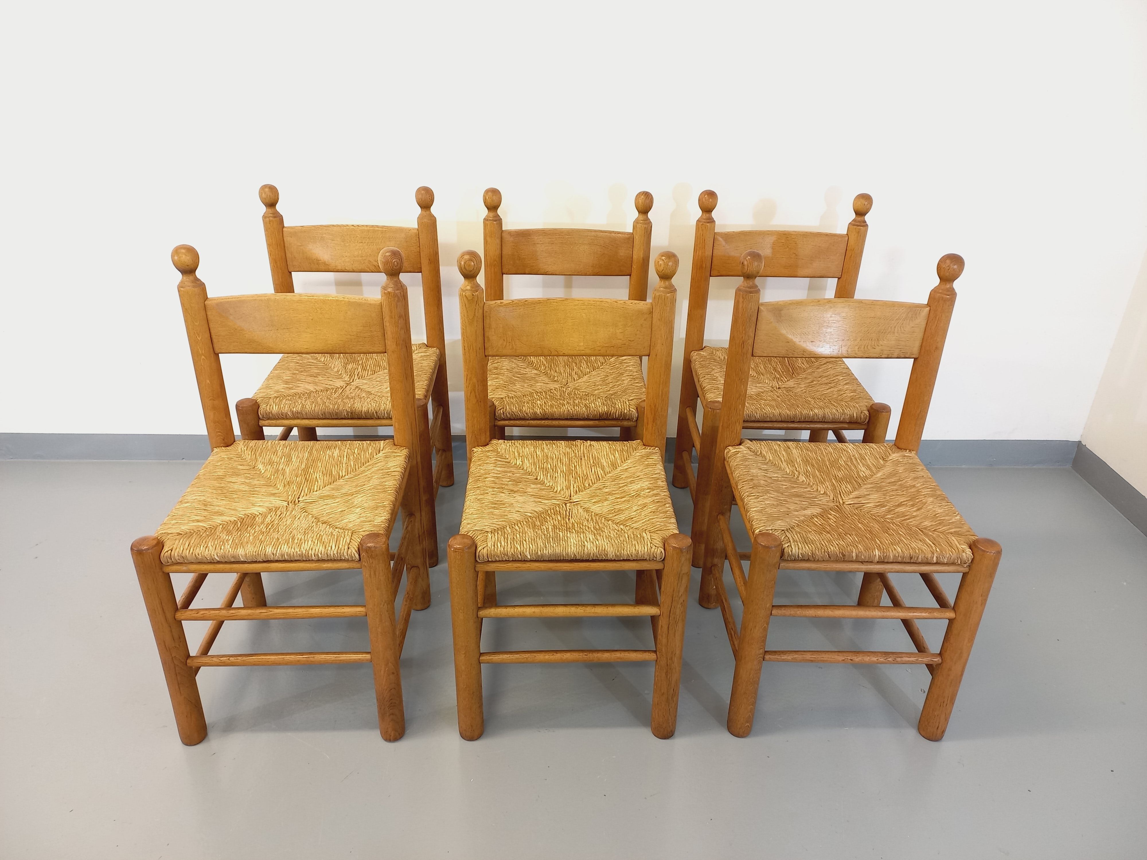 Suite of 6 vintage brutalist chairs in solid oak wood and straw from the 60s