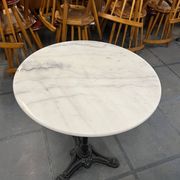 Table bistrot en marbre
