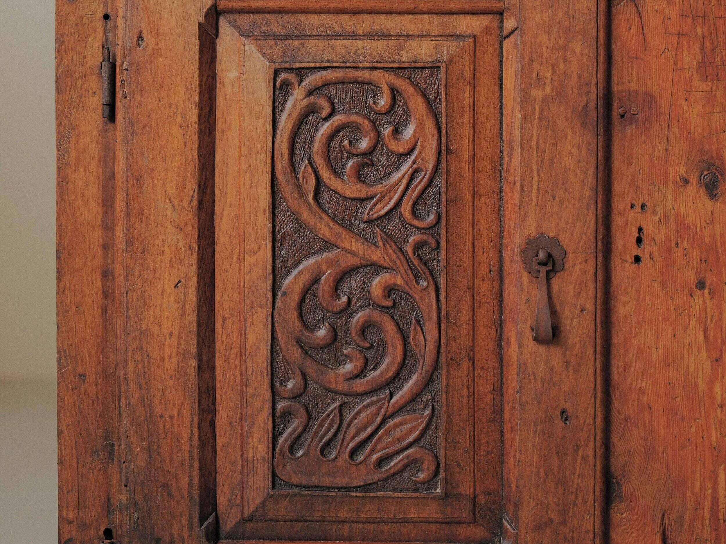 Mountain buffet in larch and solid pine, Folk art, 19th century