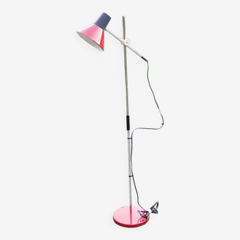 Designer reading lamp from the 70s in chrome and red lacquered sheet metal