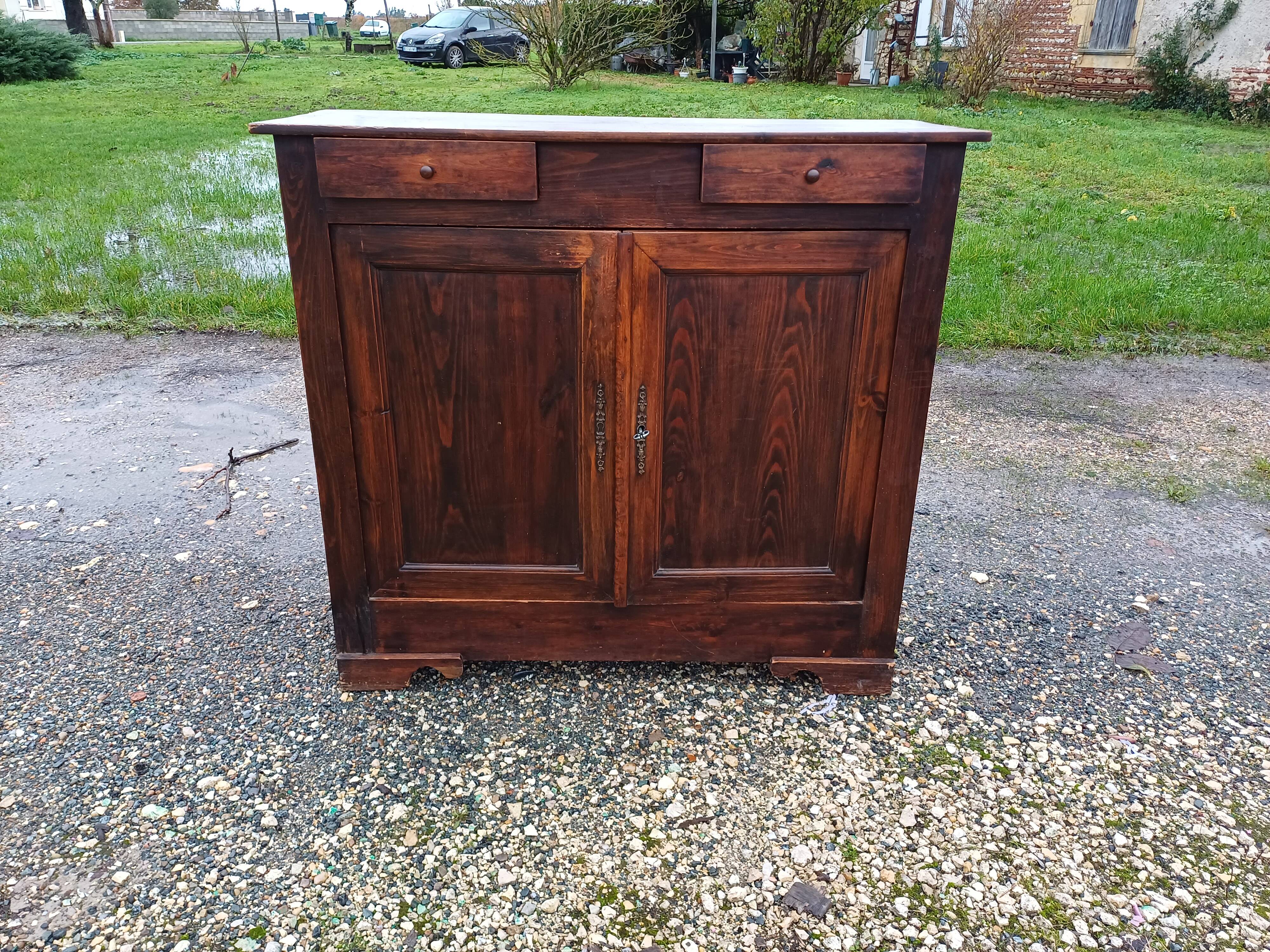 Parisian pine buffet