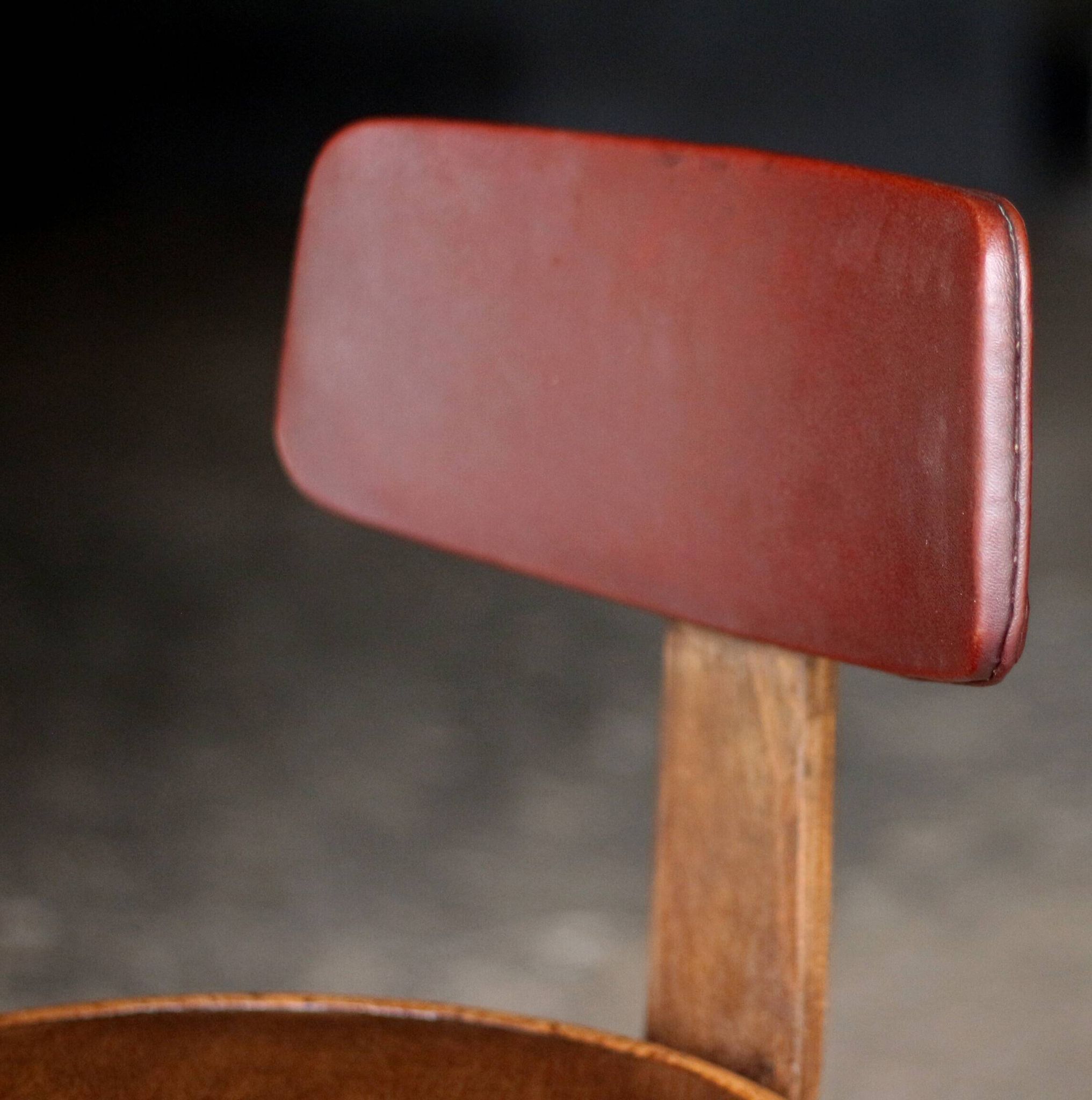 Thonet stool - chair from the 1920s.