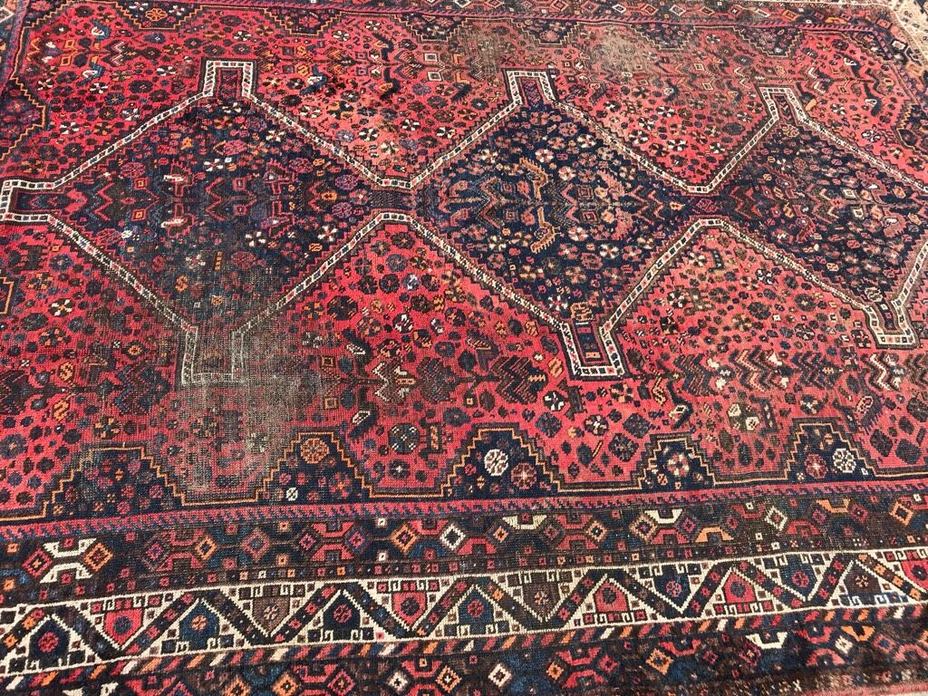Old Iranian hand made Shiraz wool rug  220 x 312 cm