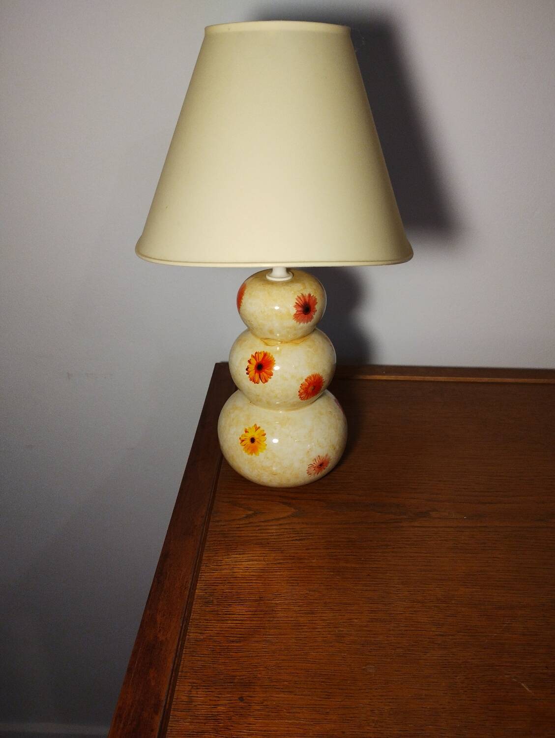 Floral lamp