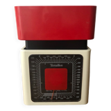 Red and white Tarraillon scale