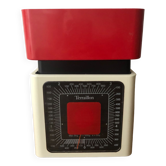 Red and white Tarraillon scale