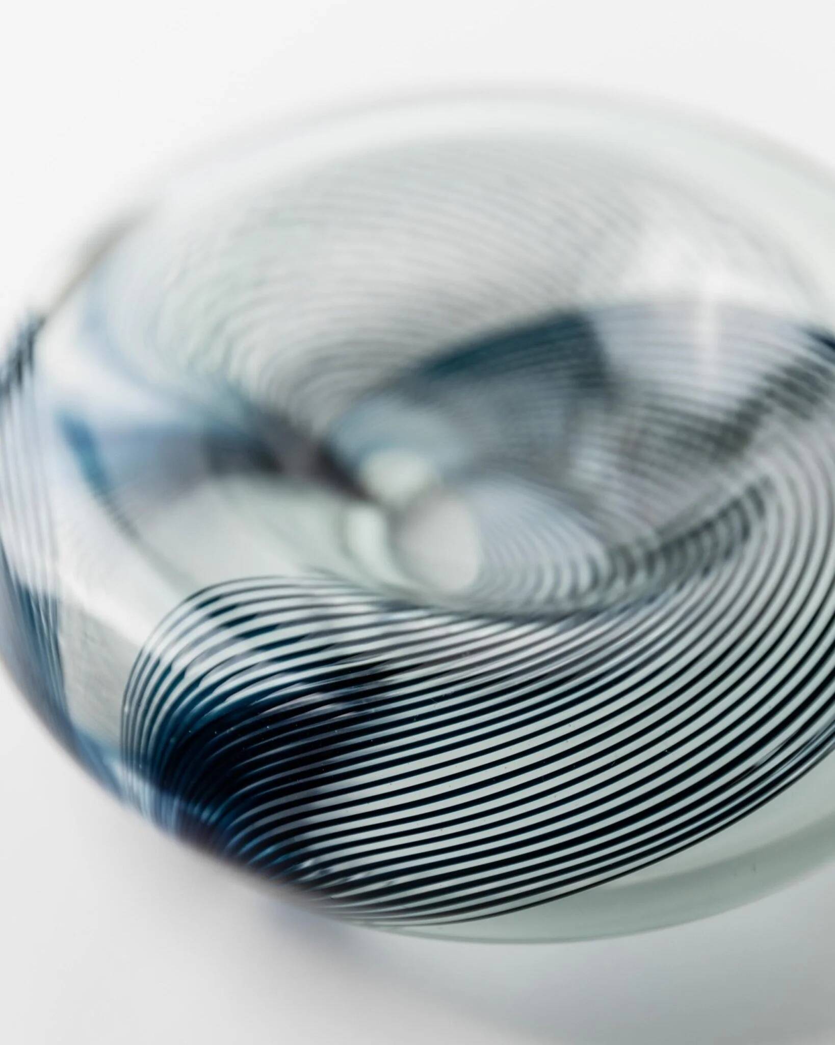 Vintage Murano glass bowl - filigree glass, twisted striped pattern, bluish - Italy 1970s