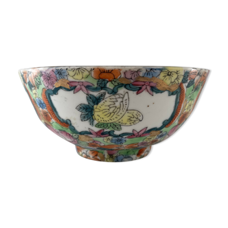 China Canton large porcelain bowl with polychrome decoration nineteenth