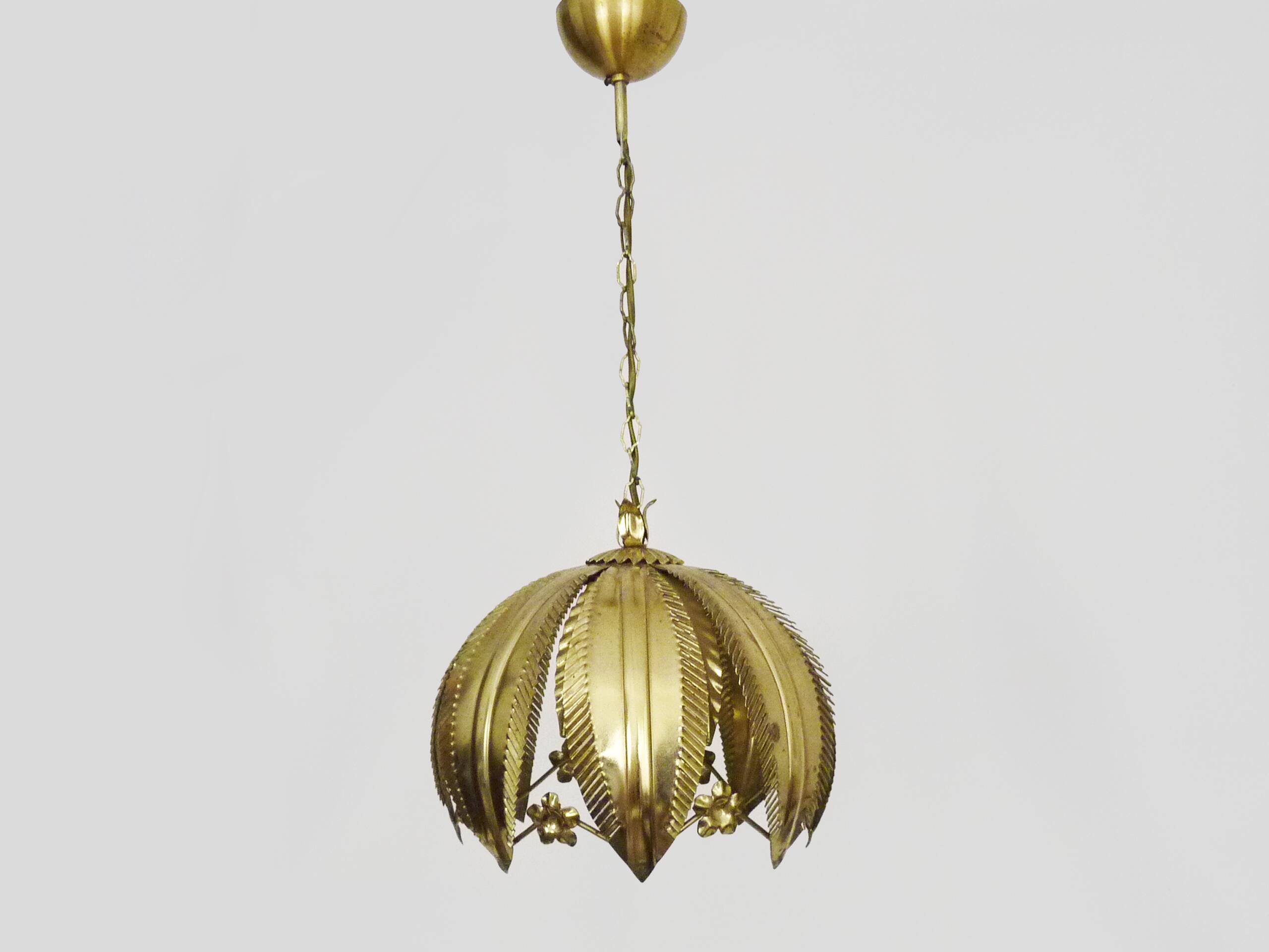 Vintage 80s gold metal palm leaf pendant light