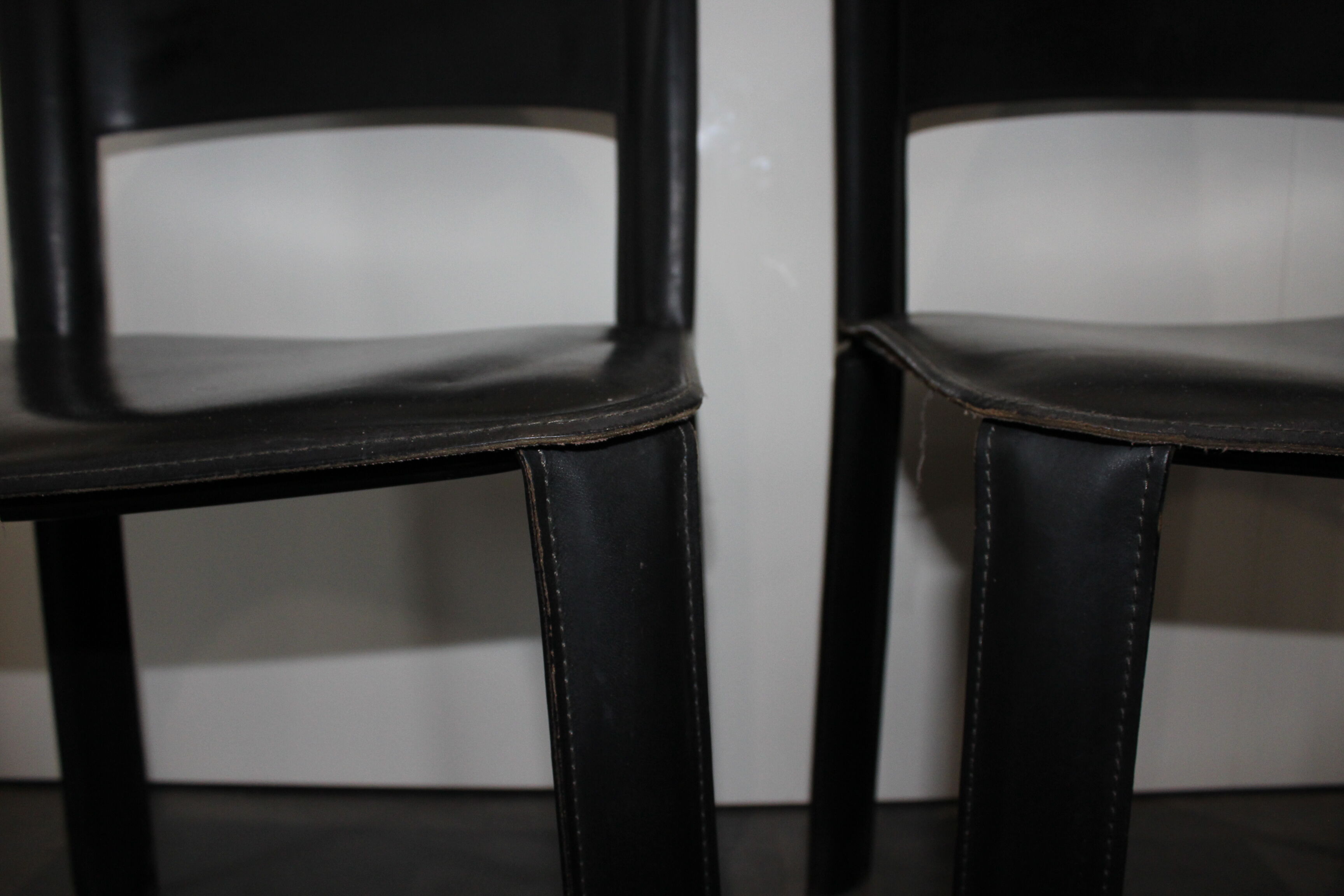 Leather chairs design italy Giancarlo Vegni