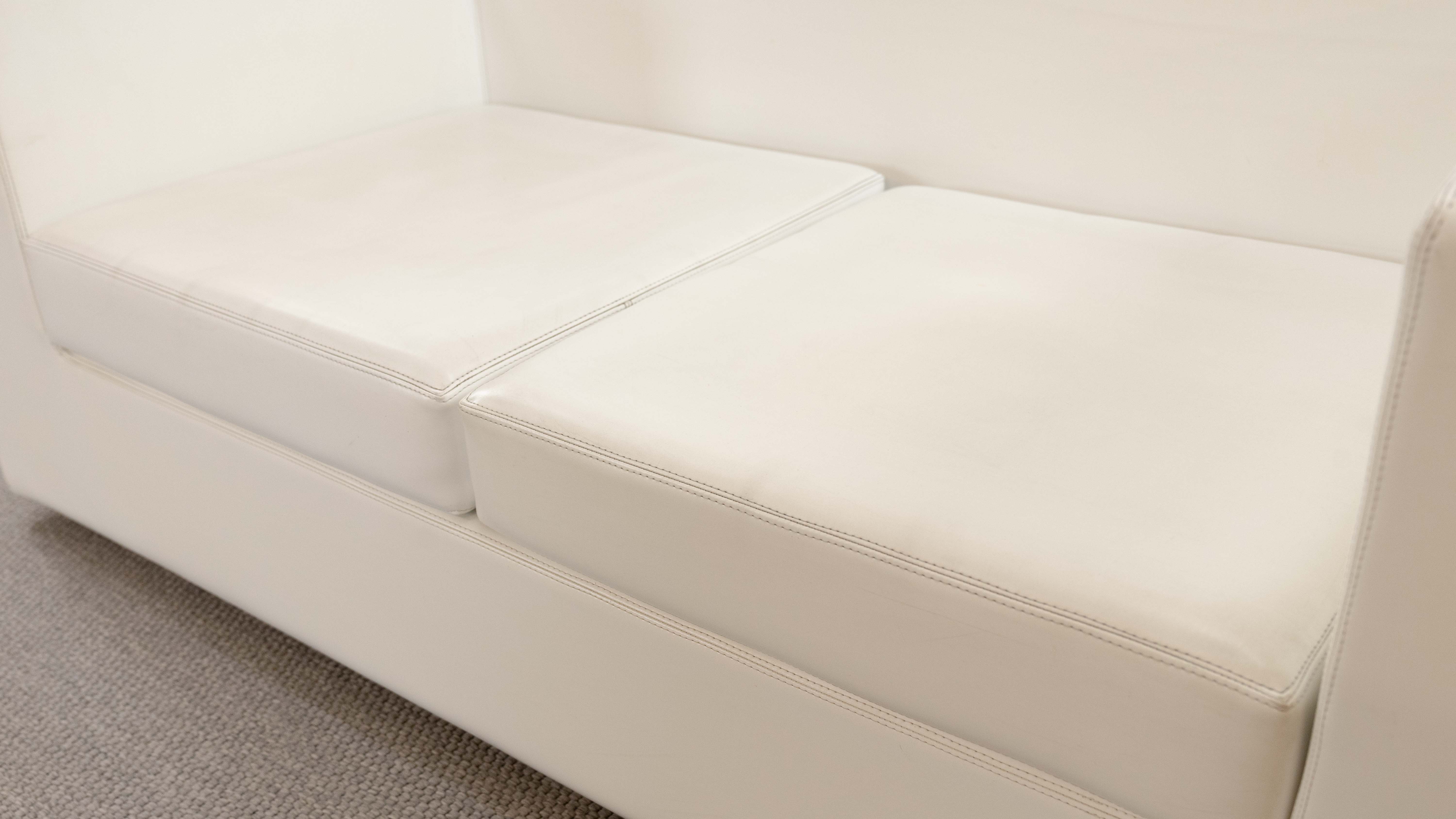 Throw Away sofa by Willie Landels for Zanotta 1965 in white vinyl