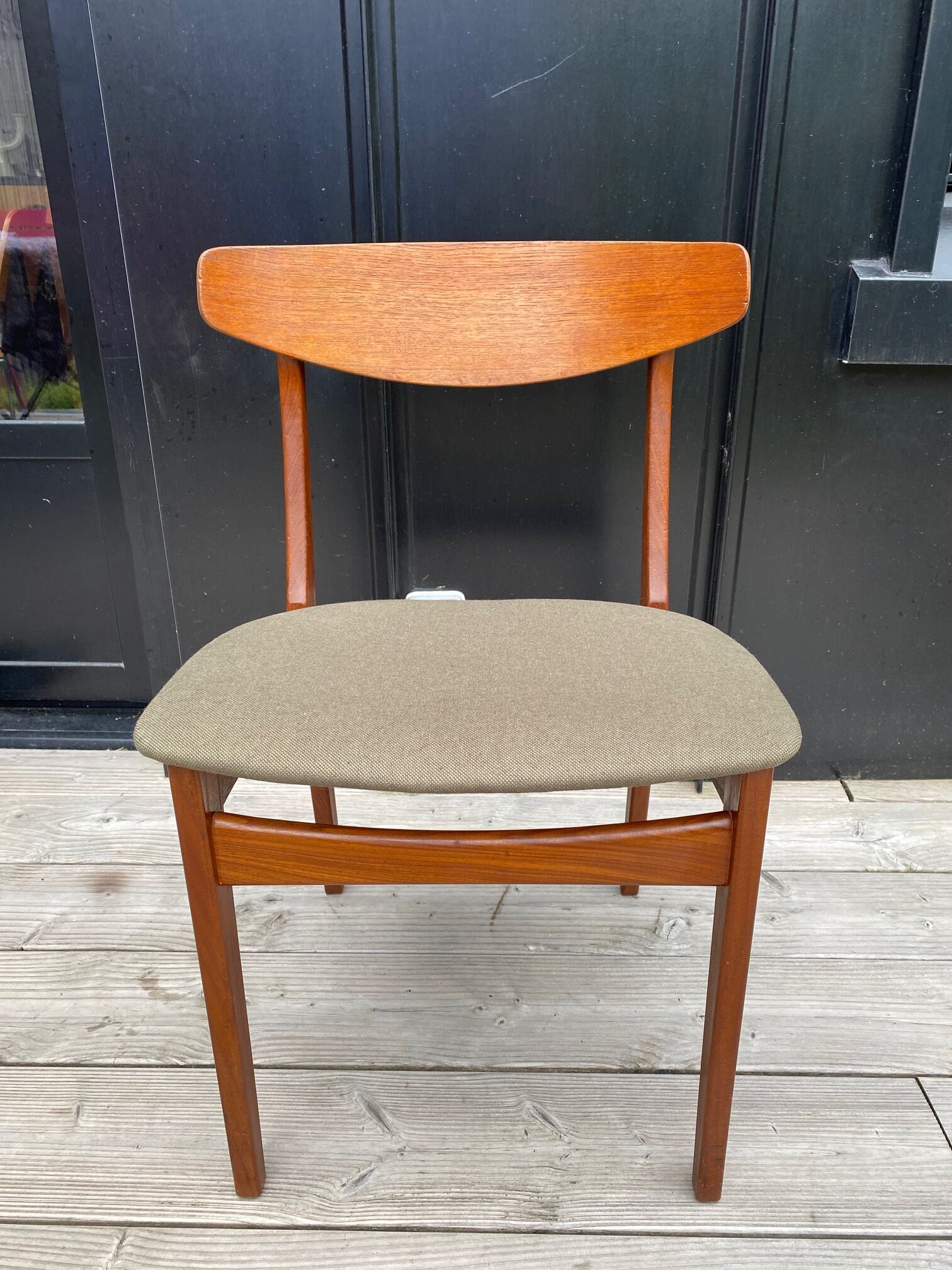 4 Chairs edited by Silkeborg