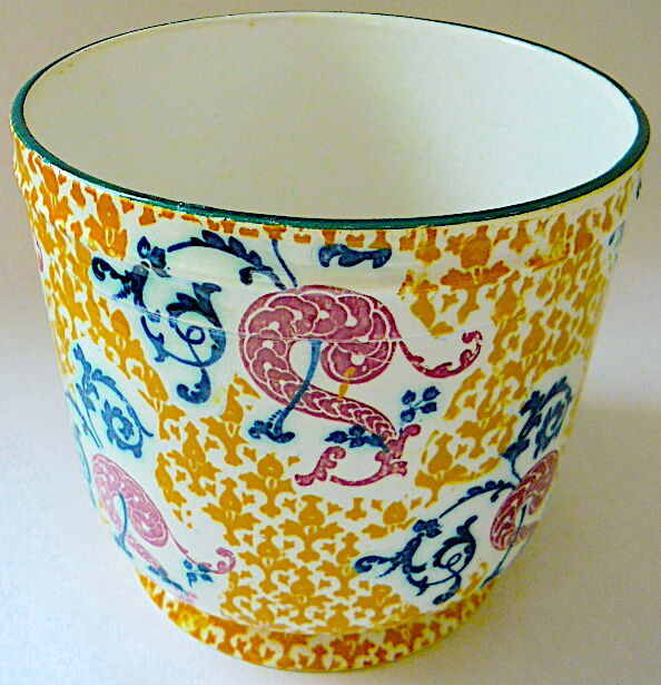 Creil&Montereau earthenware pot