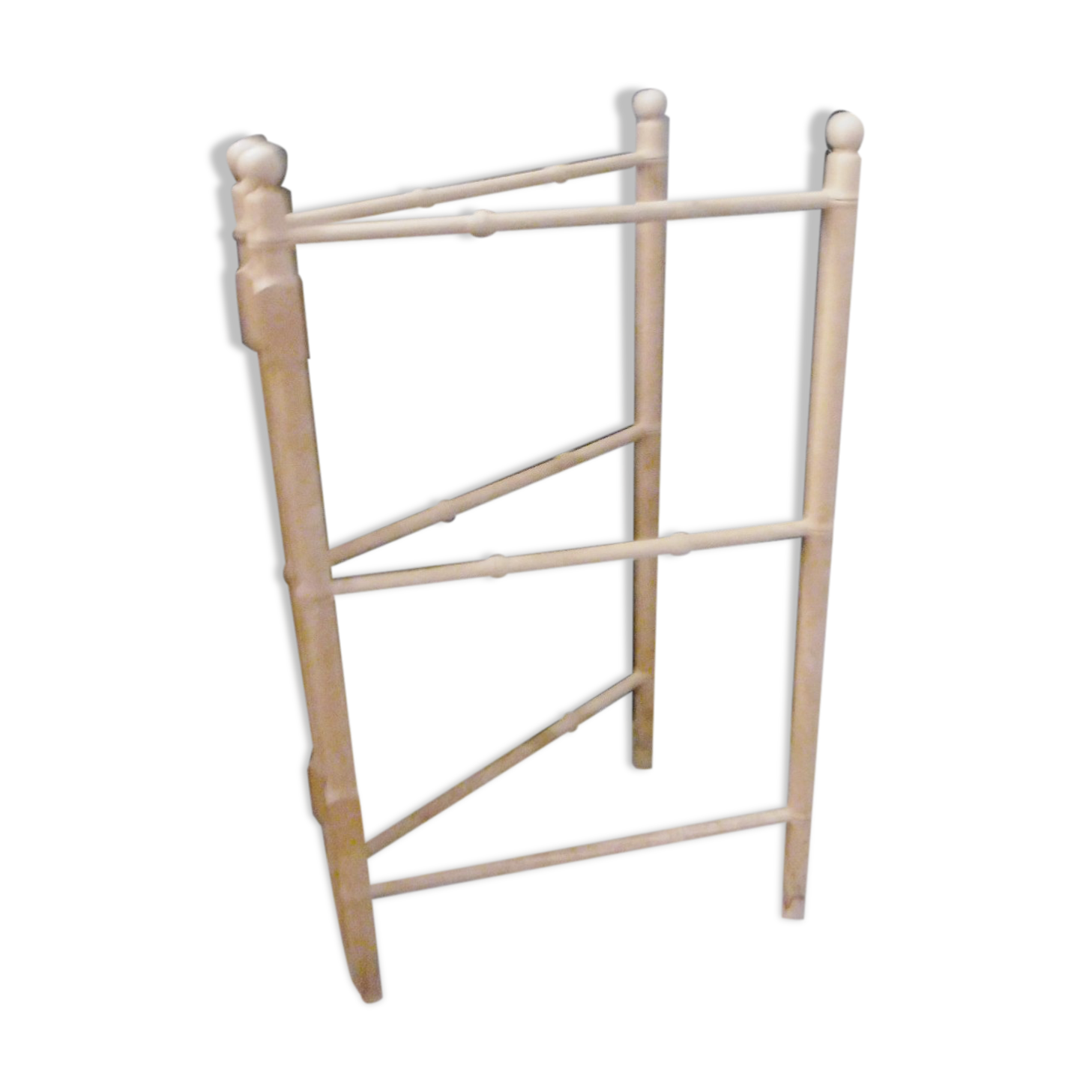Old towel rack in natural wood XXeme