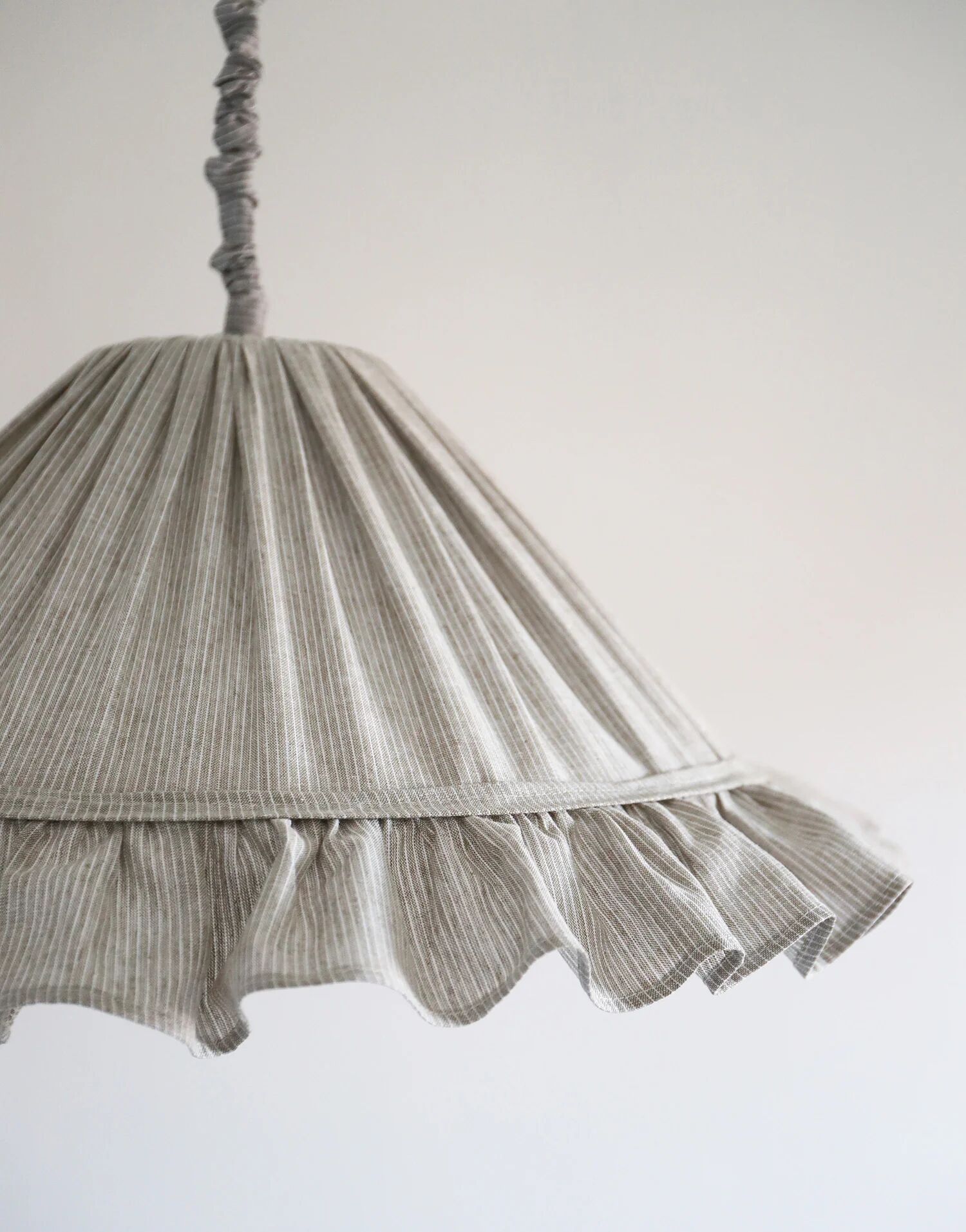 Suspension EMILIA — Fine Stripes Olive