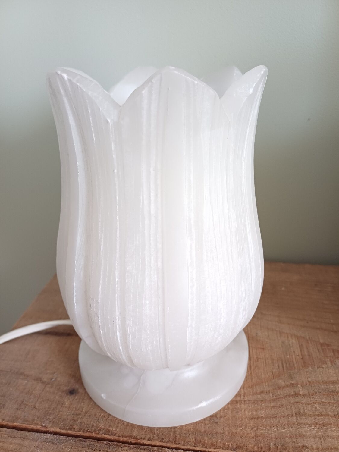 Alabaster lamp
