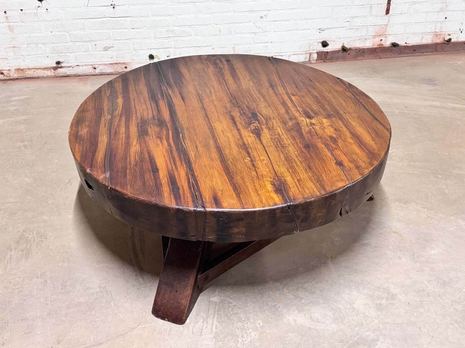 Vintage round oak coffee table, brutalist wabi-sabi, 1950s.