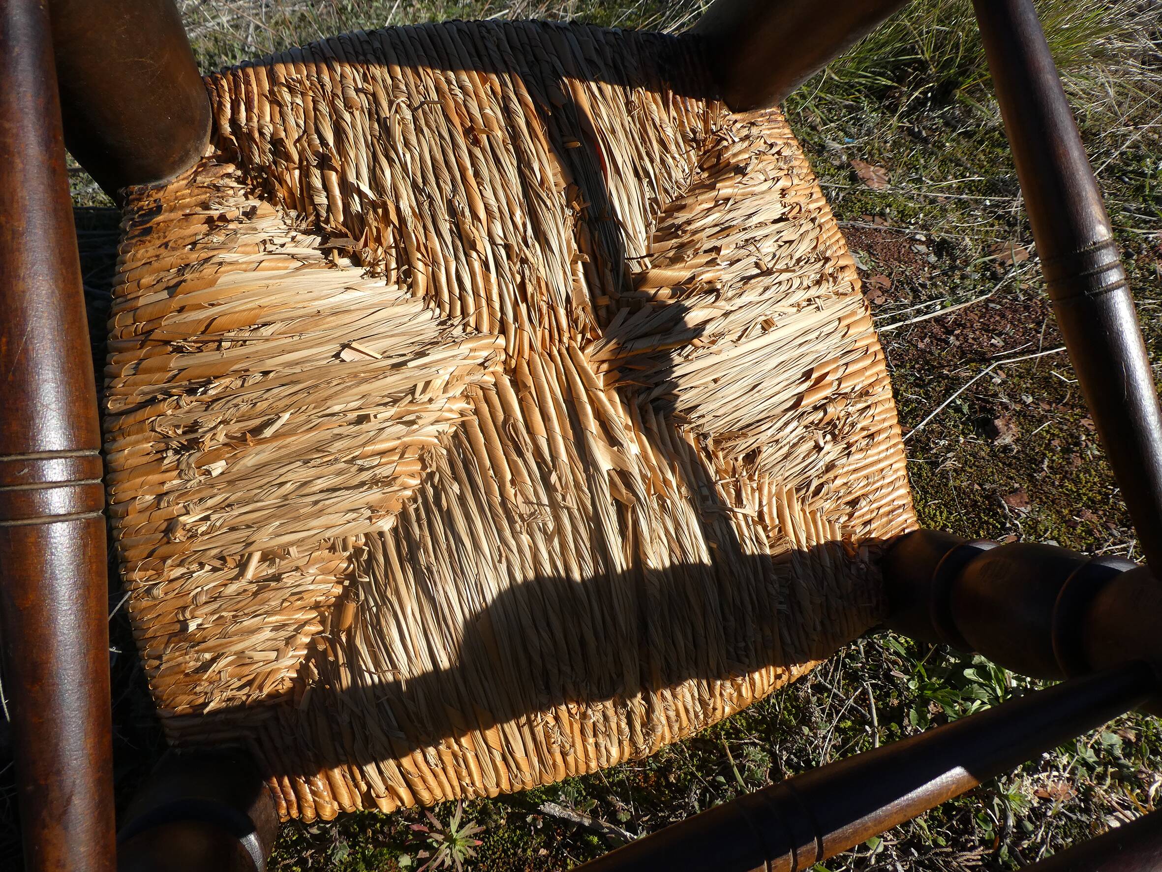 Mulched braided low chair