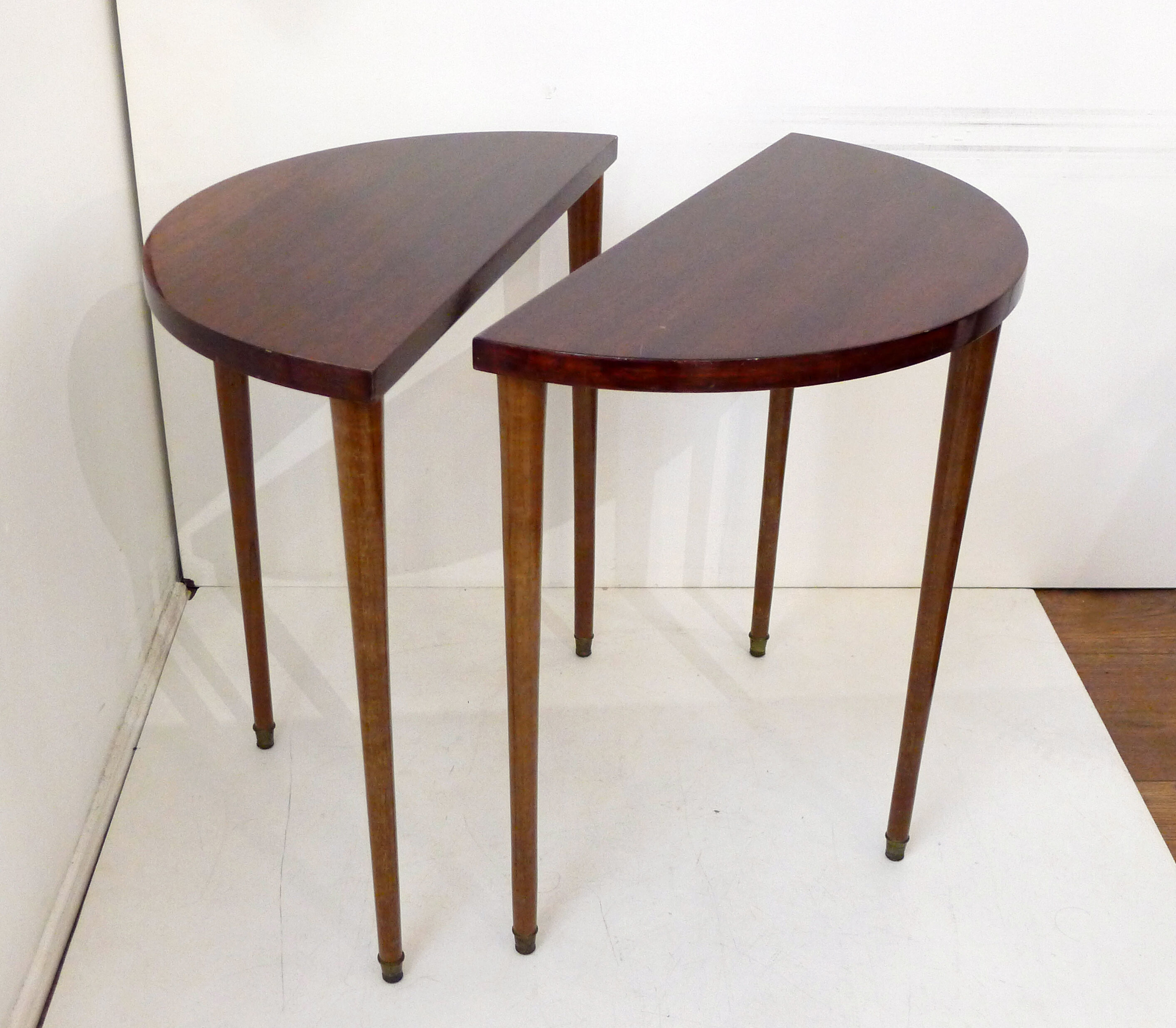 Set de 4 tables gigognes en bois