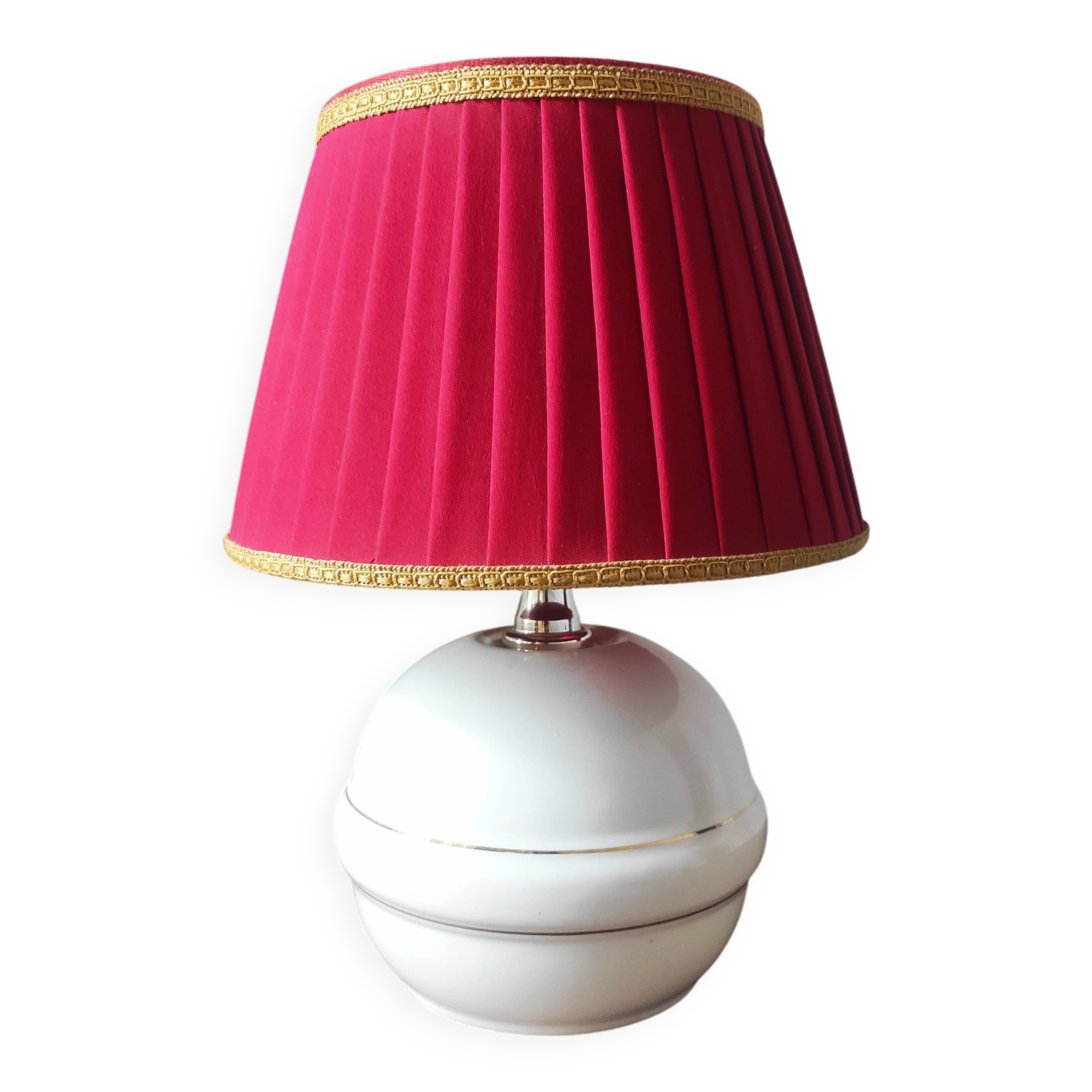 Vintage ceramic ball lamp