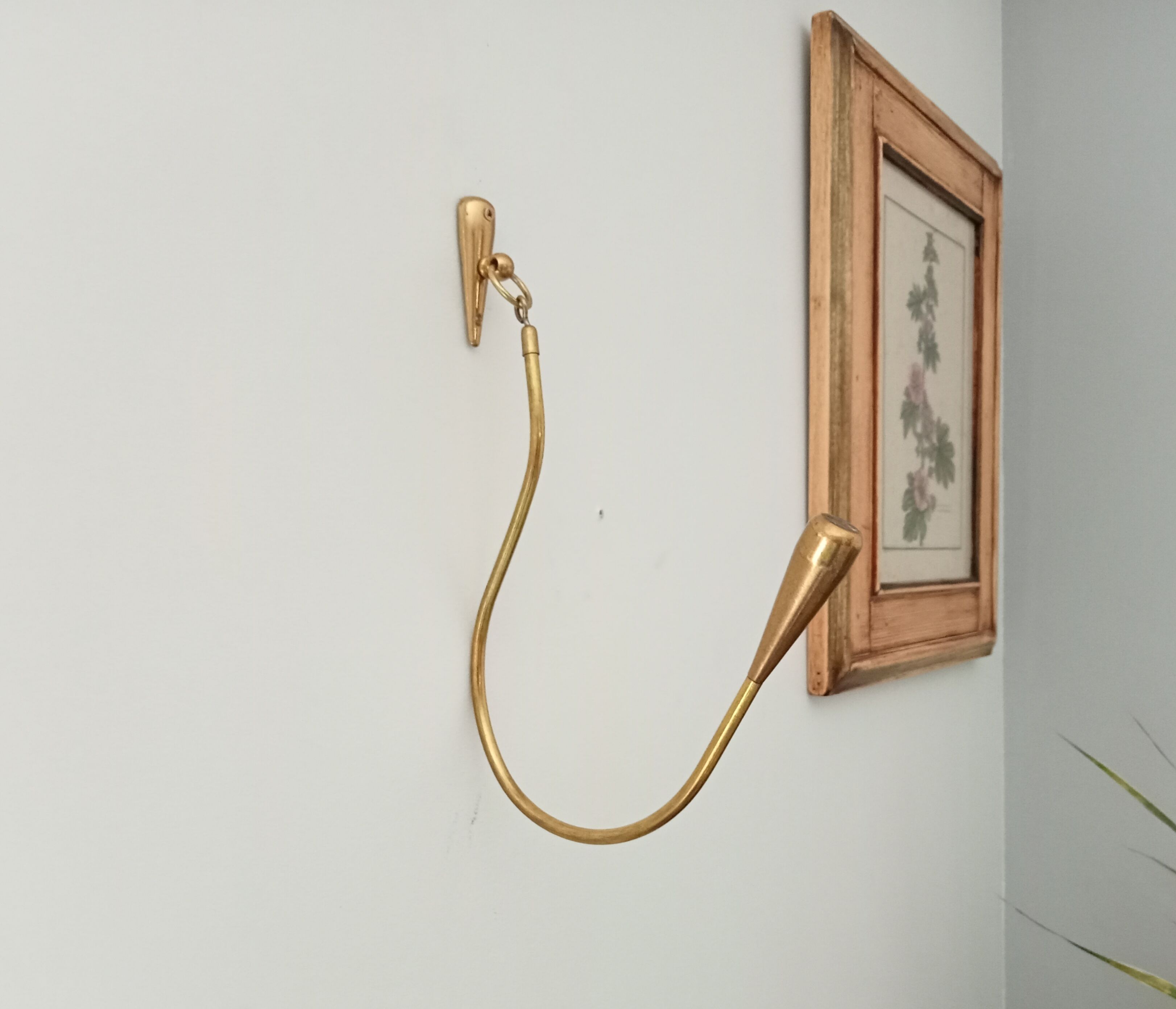 Vintage patère in solid golden brass