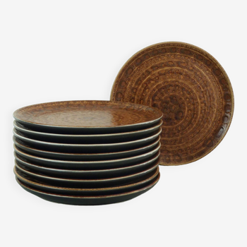 Set de 10 assiettes plates en céramique marron