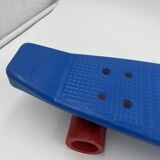 Skateboard bleu