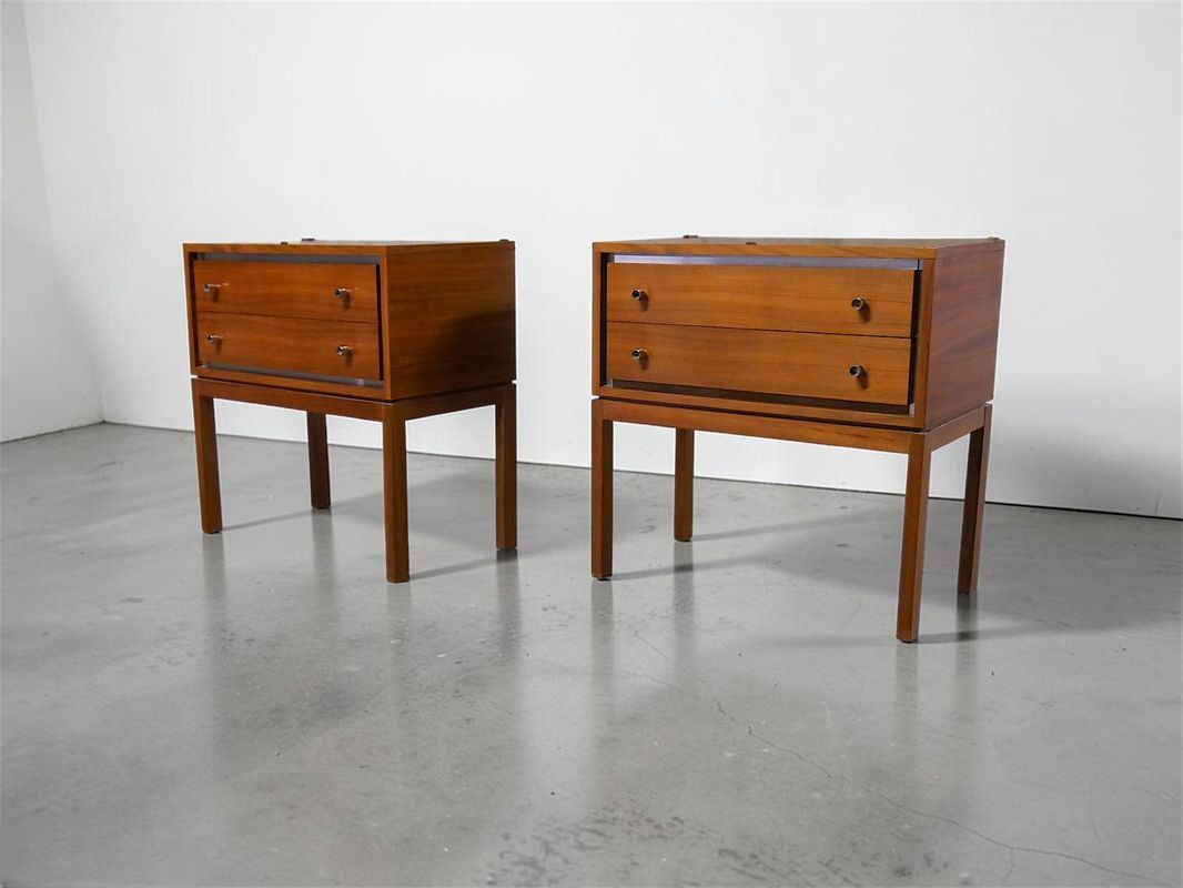 Scandinavian bedside table - Vintage 1960