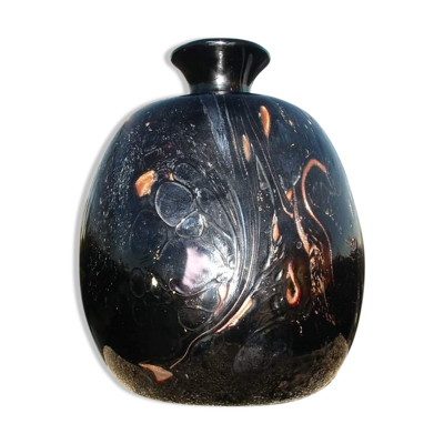 vase en pate de verre multicouche noir et inclusion d'or et autres couleurs signé par Bob le Bleïs