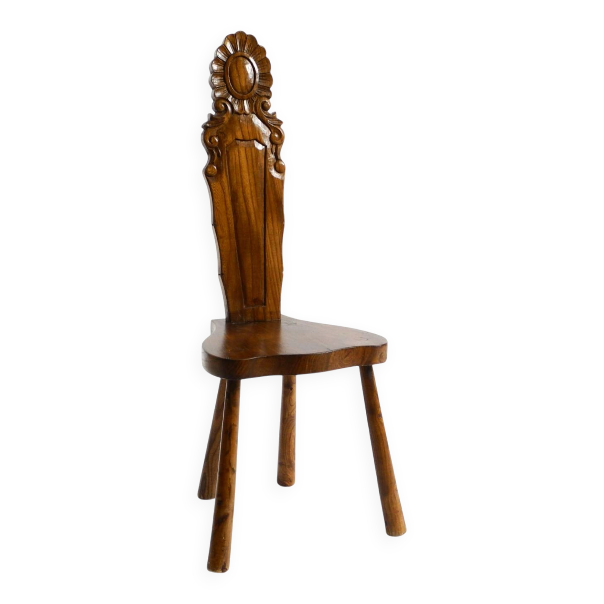 Solid wood chair with an ornate, hand-carved backrest – Made in Spain