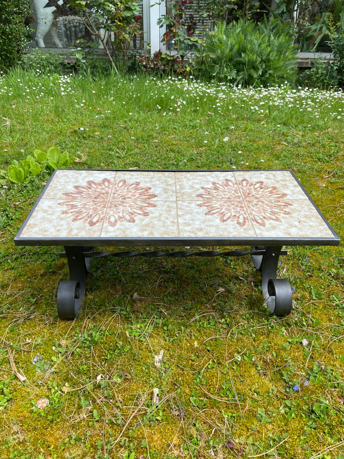 Coffee table mosaic wrought iron 60s