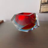 Empty pocket in Murano glass