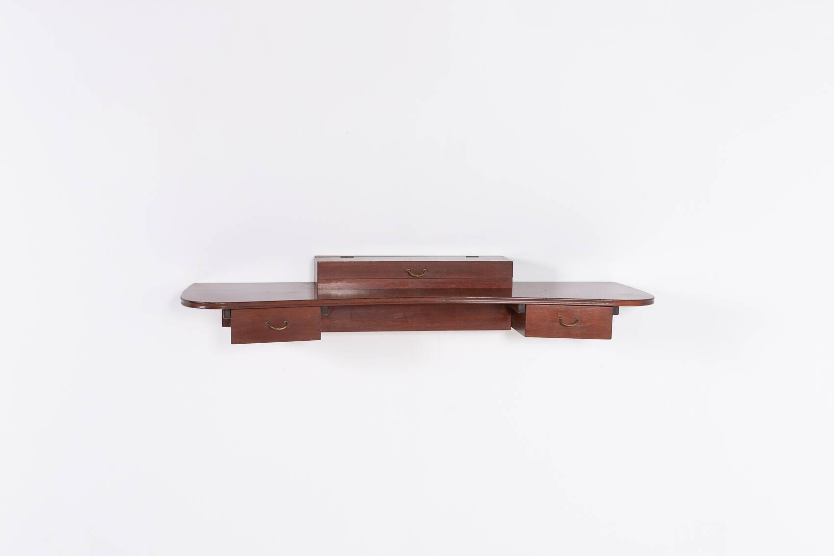 Étagère-console murale danoise moderne du milieu du siècle par Frode Holm pour Illums Bolig